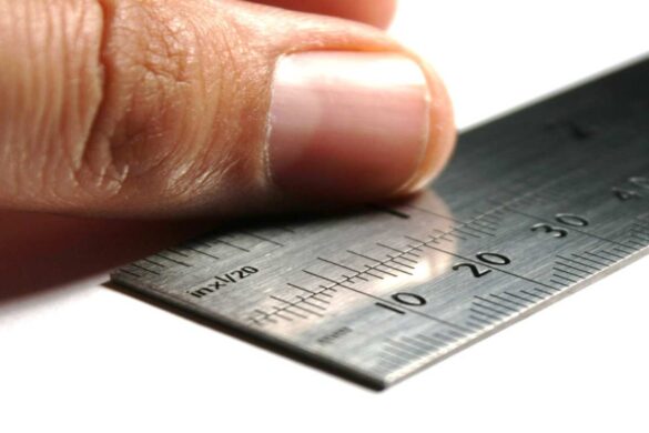 What is 38 cm to feet